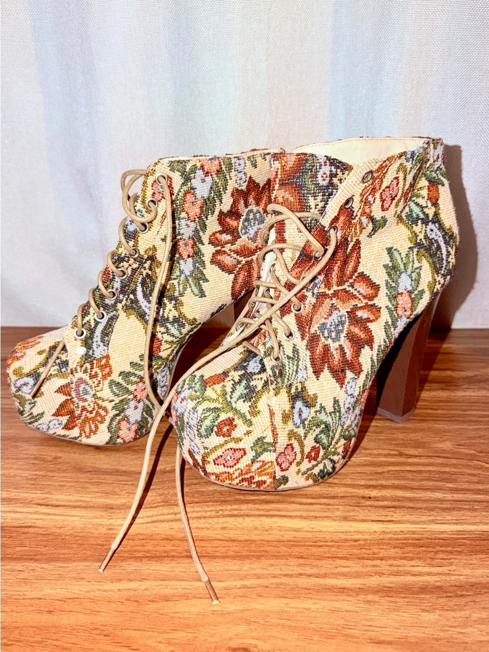 Floral Tapestry Lace-Up Platform Heeled Booties - Beige Multicolor
